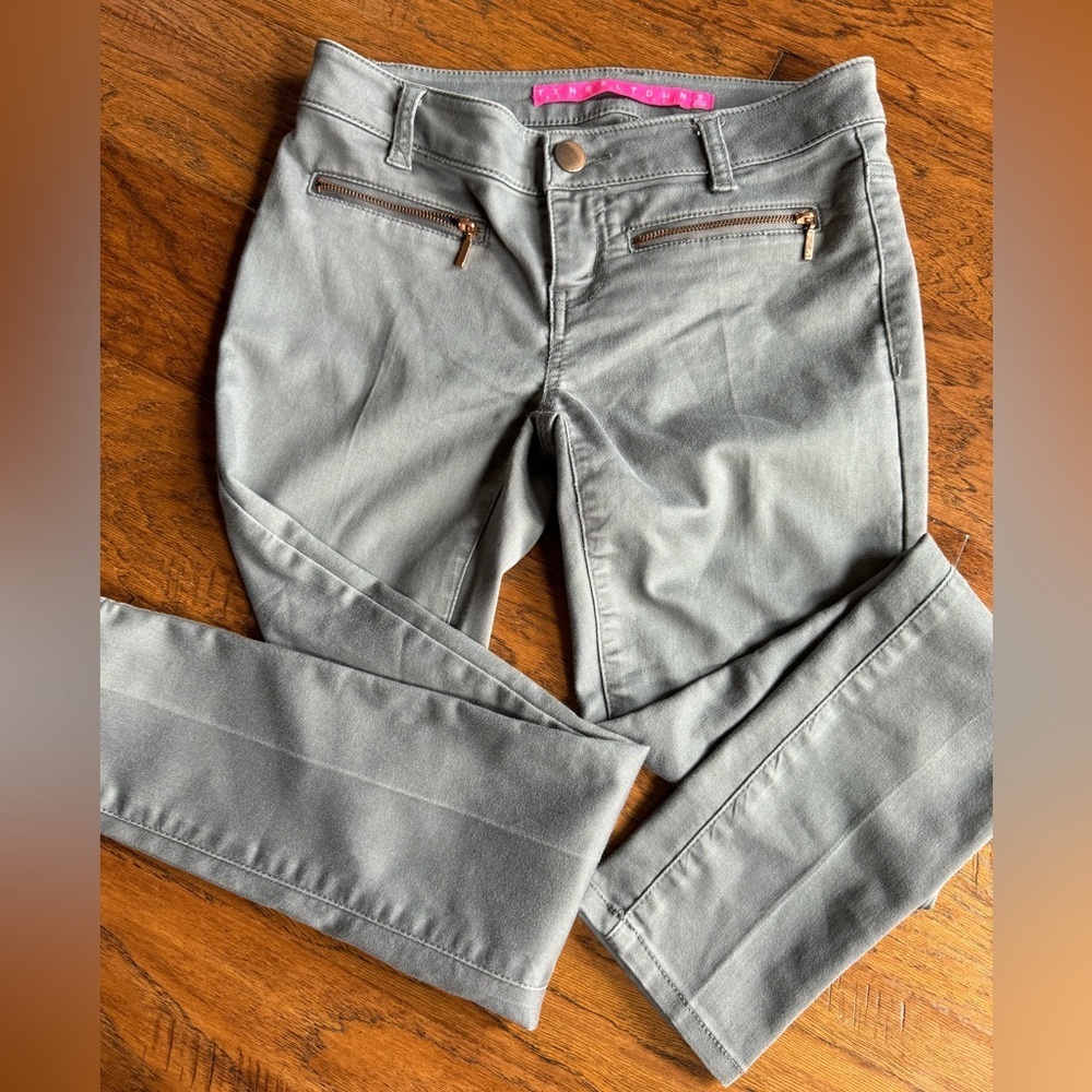 TinselTown Gray Skinny Pants size 3